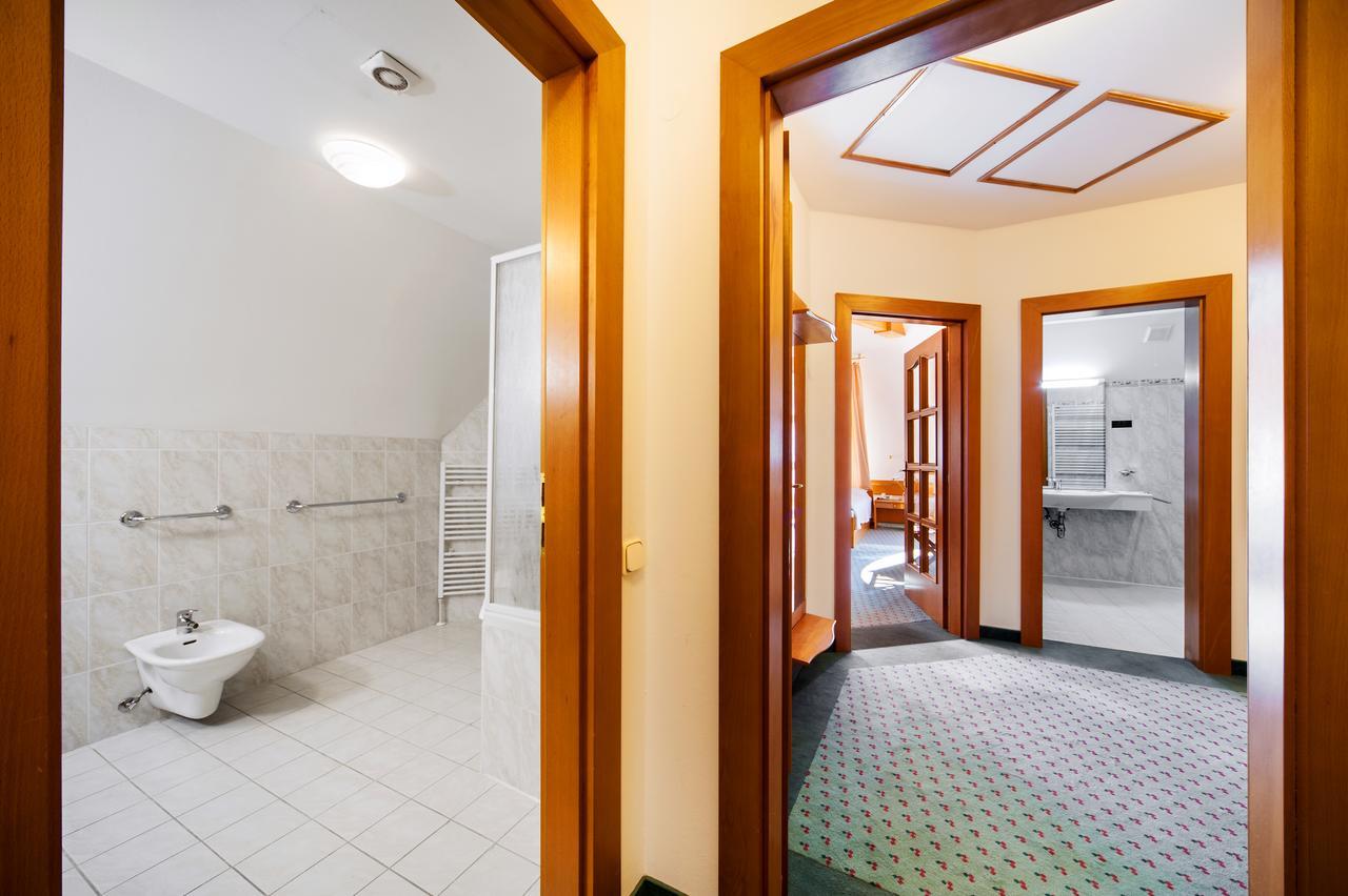 Villa Voyta Prague Luaran gambar