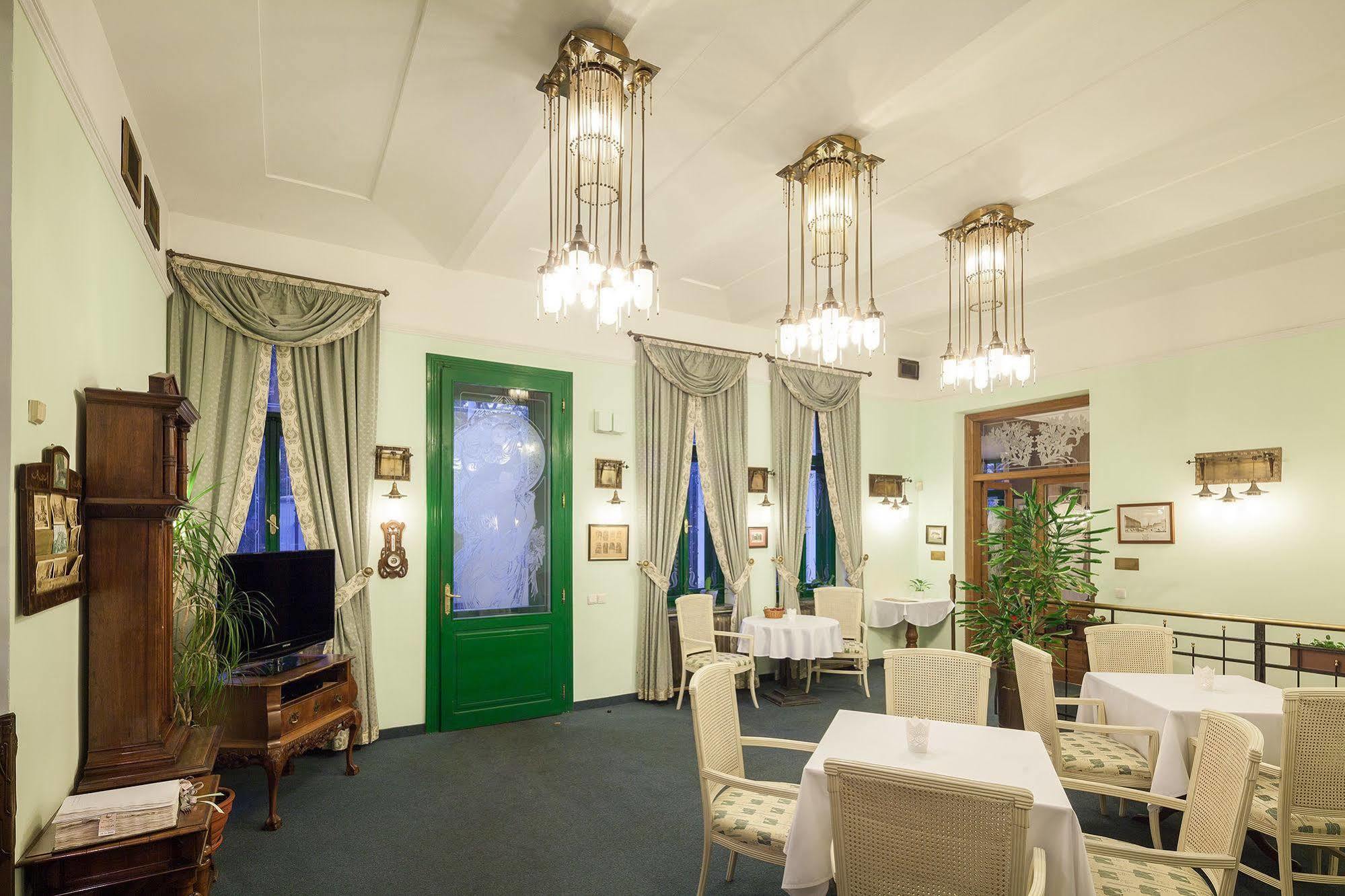 Villa Voyta Prague Luaran gambar
